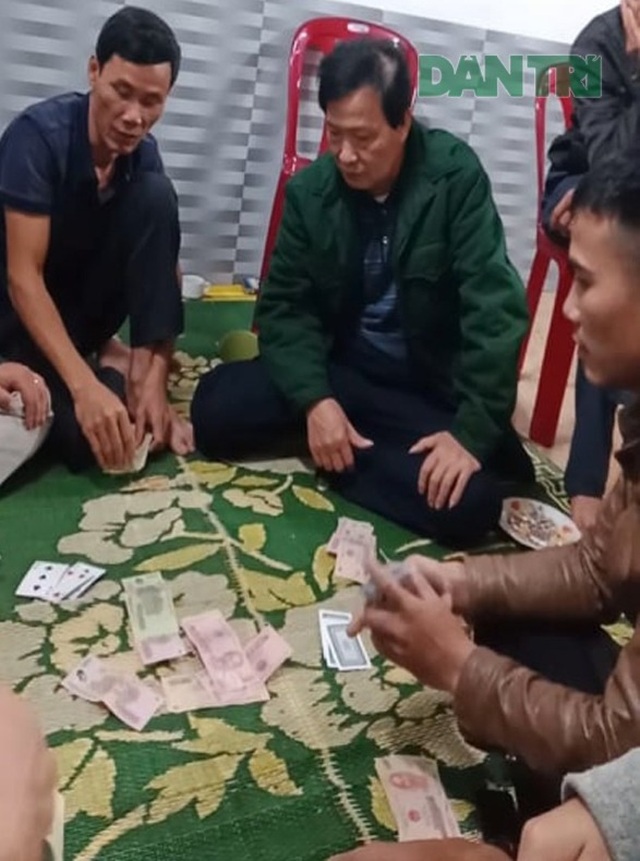 Danh tính các đối tượng cùng Chủ tịch xã sát phạt giữa đại dịch - 1 Danh tính các đối tượng cùng Chủ tịch xã sát phạt giữa đại dịch - 1