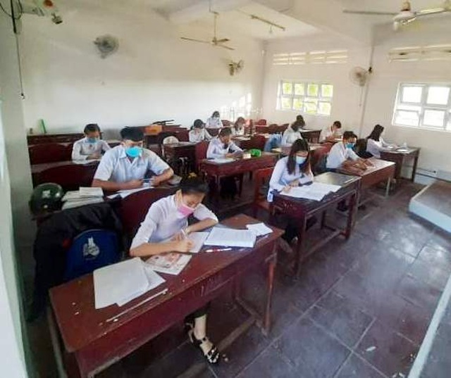 Cà Mau, Thái Bình cho học sinh lớp 9, 12 đi học trở lại từ 20/4 - 4 Cà Mau, Thái Bình cho học sinh lớp 9, 12 đi học trở lại từ 20/4 - 4