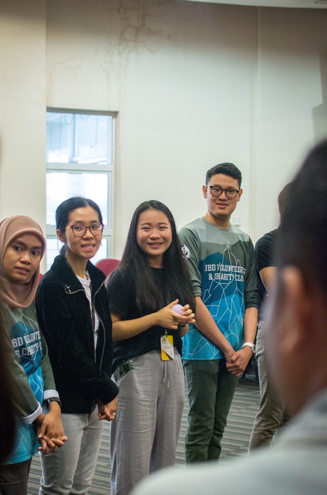 Viết luận “tôi là một phi công”, nữ sinh Đà Nẵng nhận học bổng 5,6 tỉ đồng - 4 Viết luận “tôi là một phi công”, nữ sinh Đà Nẵng nhận học bổng 5,6 tỉ đồng - 4