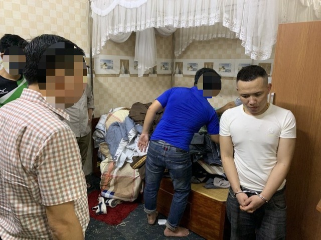 Trao thưởng chuyên án phá tụ điểm ma túy nhức nhối - 2 Trao thưởng chuyên án phá tụ điểm ma túy nhức nhối - 2
