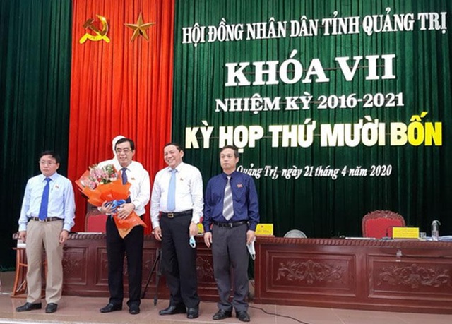 Miễn nhiệm chức danh Chủ tịch UBND tỉnh Quảng Trị