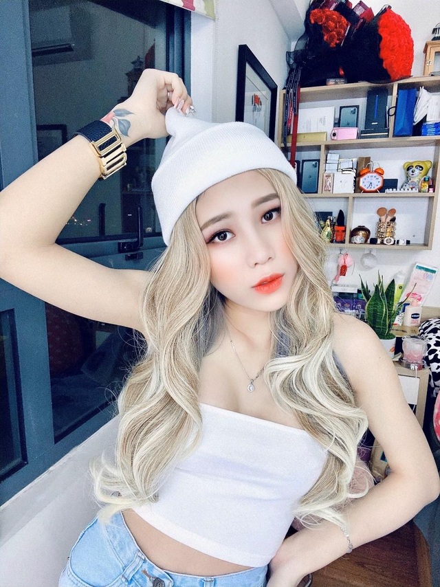 Hot girl Tố Trinh: Bố mẹ sợ môi trường người mẫu cám dỗ và thị phi - 1 Hot girl Tố Trinh: Bố mẹ sợ môi trường người mẫu cám dỗ và thị phi - 1