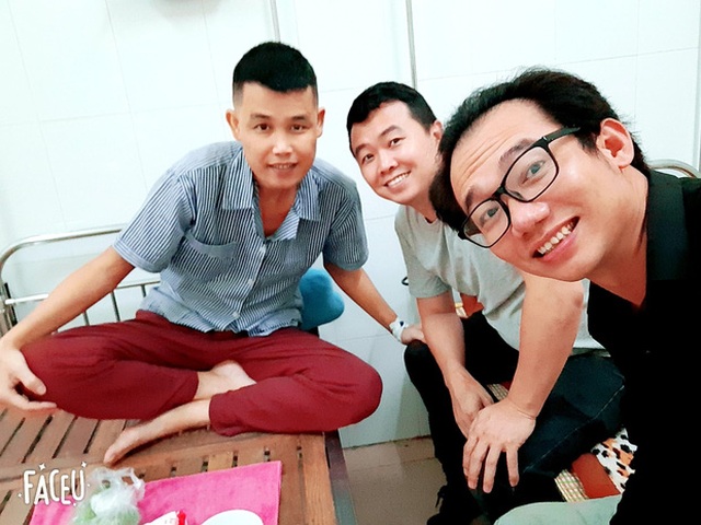 Hiệp Gà bất ngờ nhập viện - 2 Hiệp Gà bất ngờ nhập viện - 2