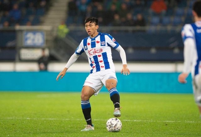 Văn Hậu mong được Heerenveen giữ lại, không về V-League - 1