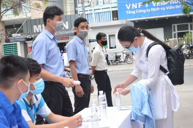 Đà Nẵng dự kiến cho học sinh lớp 9 và 12 đi học trở lại vào ngày 4/5 - 1 Đà Nẵng dự kiến cho học sinh lớp 9 và 12 đi học trở lại vào ngày 4/5 - 1