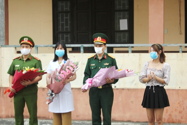 Thừa Thiên Huế: Những công dân cuối cùng rời khu cách ly về nhà - 4 Thừa Thiên Huế: Những công dân cuối cùng rời khu cách ly về nhà - 4