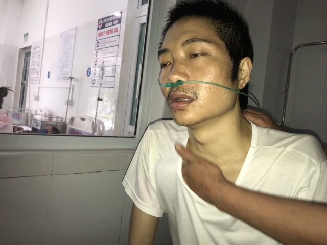 Người mẹ nghèo cầu xin cho con trai tật nguyền thêm một lần được sống - 4