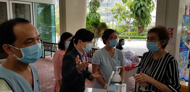 Nới lỏng cách ly xã hội, nguy cơ nhiễm Covid-19 sẽ cao hơn - 4 Nới lỏng cách ly xã hội, nguy cơ nhiễm Covid-19 sẽ cao hơn - 4
