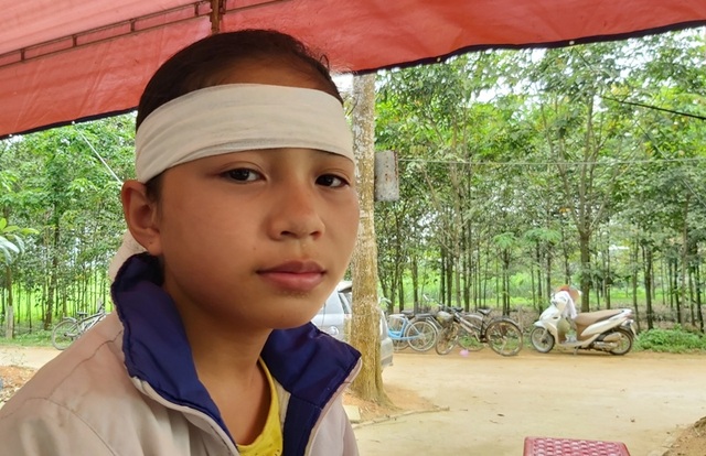 Đau nhói lòng cảnh bé gái 12 tuổi liền lúc mất đi cả mẹ và em - 2 Đau nhói lòng cảnh bé gái 12 tuổi liền lúc mất đi cả mẹ và em - 2