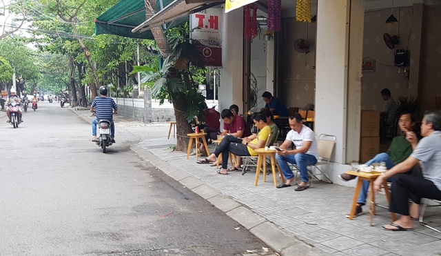 Hàng loạt tỉnh thành phấn khởi nới cách ly xã hội - 12 Hàng loạt tỉnh thành phấn khởi nới cách ly xã hội - 12