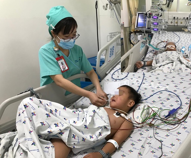 Bé trai đột ngột la hét, co giật vì bệnh nguy hiểm hiếm gặp - 2 Bé trai đột ngột la hét, co giật vì bệnh nguy hiểm hiếm gặp - 2
