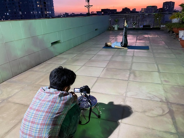 Phan Hiển tiết lộ chi hơn trăm triệu đồng để vợ chồng có góc “hẹn hò” - 12