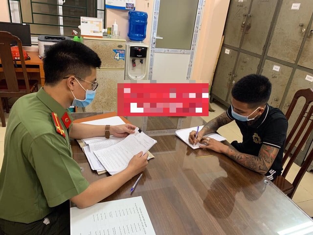 Lĩnh án phạt vì đăng tin sai lệch về chủ quyền quốc gia, bôi nhọ công an - 2 Lĩnh án phạt vì đăng tin sai lệch về chủ quyền quốc gia, bôi nhọ công an - 2