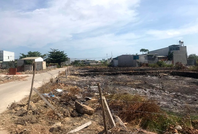Vụ côn đồ đập phá nhà dân: “Lộ diện” hàng loạt công trình sai phạm! - 1 Vụ côn đồ đập phá nhà dân: “Lộ diện” hàng loạt công trình sai phạm! - 1