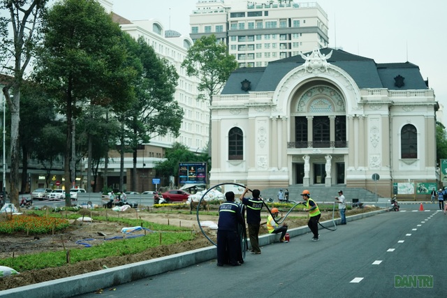 Tháo dỡ rào chắn công trình tuyến metro, trả lại công viên Lam Sơn - 5 Tháo dỡ rào chắn công trình tuyến metro, trả lại công viên Lam Sơn - 5