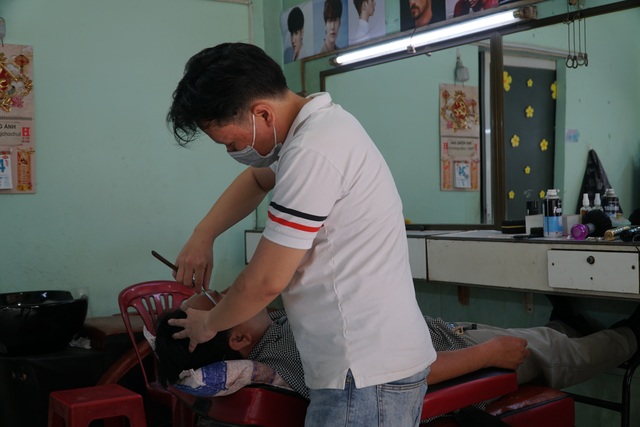 Tôi phải dùng tiền hỗ trợ tiết kiệm, không xài hoang phí - 6 Tôi phải dùng tiền hỗ trợ tiết kiệm, không xài hoang phí - 6