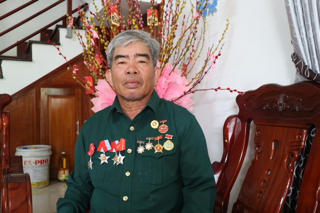 Cựu lính đặc công vươn lên làm giàu trên mảnh đất quê hương - 1 Cựu lính đặc công vươn lên làm giàu trên mảnh đất quê hương - 1