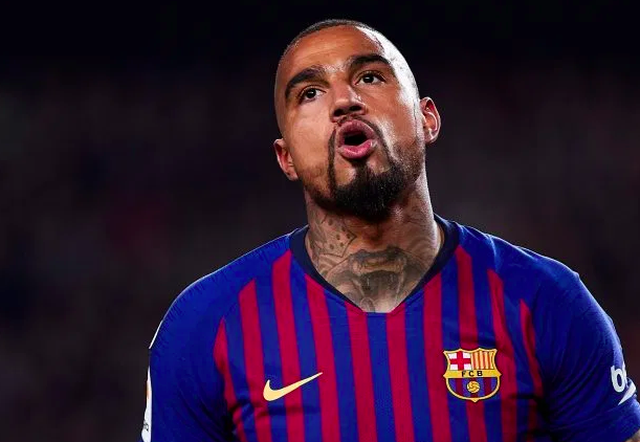 Những đồng đội tệ nhất, từng khiến Messi mất hàng loạt danh hiệu - 11 Những đồng đội tệ nhất, từng khiến Messi mất hàng loạt danh hiệu - 11