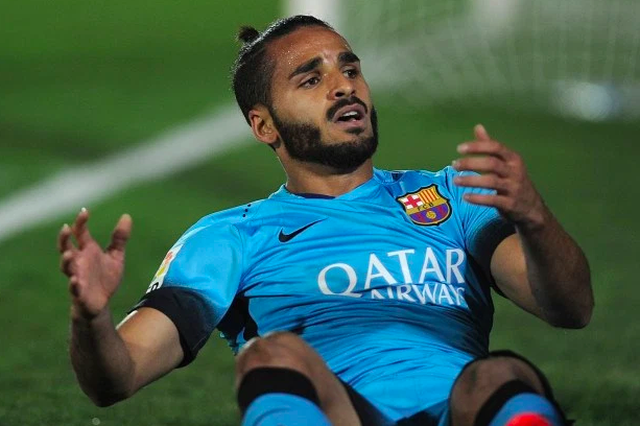 Những đồng đội tệ nhất, từng khiến Messi mất hàng loạt danh hiệu - 3 Những đồng đội tệ nhất, từng khiến Messi mất hàng loạt danh hiệu - 3