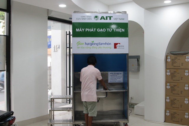 Thêm nhiều máy “ATM gạo” - Hạt Giống Tâm Hồn - 3 Thêm nhiều máy “ATM gạo” - Hạt Giống Tâm Hồn - 3