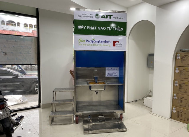 Thêm nhiều máy “ATM gạo” - Hạt Giống Tâm Hồn - 1 Thêm nhiều máy “ATM gạo” - Hạt Giống Tâm Hồn - 1