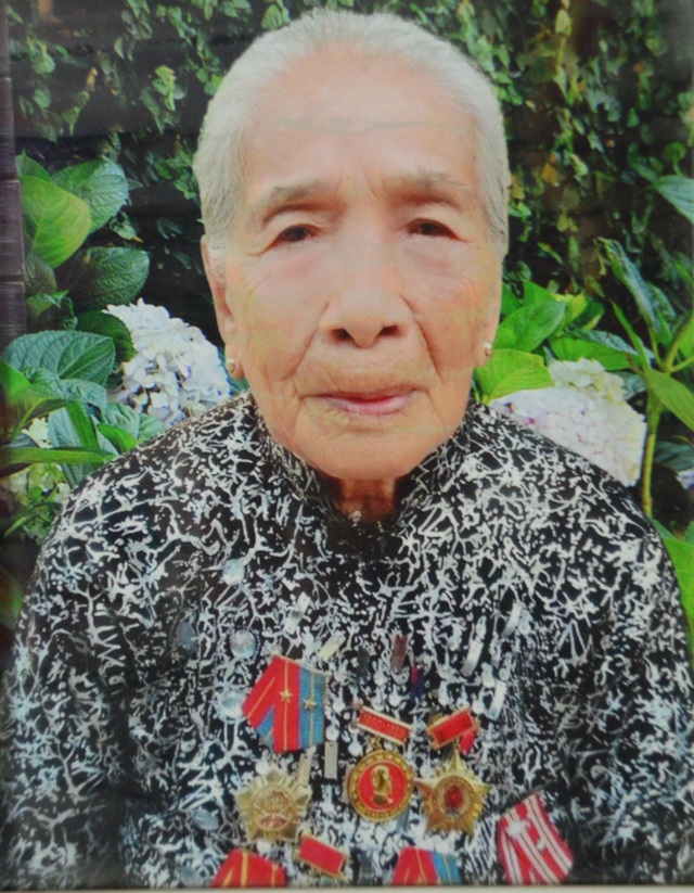 Má Tám kể chuyện đêm khóc thương chồng con hy sinh, ngày đi chiến đấu - 2 Má Tám kể chuyện đêm khóc thương chồng con hy sinh, ngày đi chiến đấu - 2