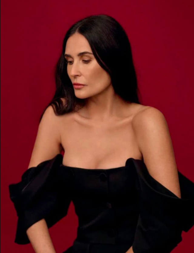 Demi Moore vượt qua tuổi thơ bất hạnh và hôn nhân trắc trở như thế nào? - 9 Demi Moore vượt qua tuổi thơ bất hạnh và hôn nhân trắc trở như thế nào? - 9