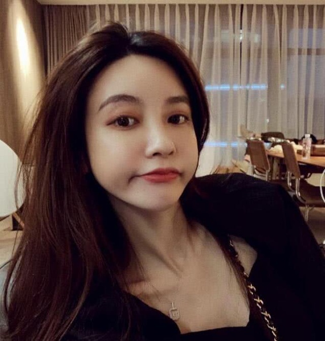 Hotgirl 8x phản ứng thế nào sau khi chủ tịch Taobao bị giáng chức - 2 Hotgirl 8x phản ứng thế nào sau khi chủ tịch Taobao bị giáng chức - 2