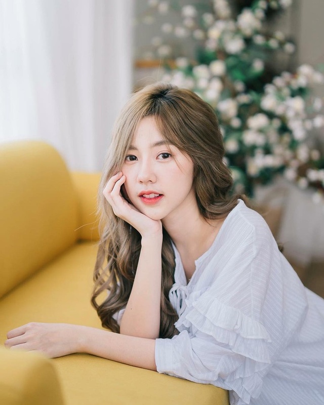 Nụ cười tỏa nắng của hot girl Thái Lan hút nửa triệu fan trên mạng xã hội - 3 Nụ cười tỏa nắng của hot girl Thái Lan hút nửa triệu fan trên mạng xã hội - 3
