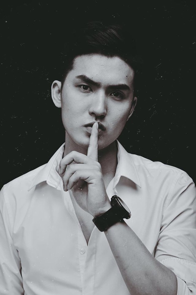 Bị áp lực và thị phi bủa vây, “thầy giáo soái ca” dừng livestream giảng bài - 3 Bị áp lực và thị phi bủa vây, “thầy giáo soái ca” dừng livestream giảng bài - 3