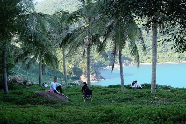 Thưởng ngoạn Sơn Trà, du lịch dã ngoại ngày đầu nghỉ lễ - 3