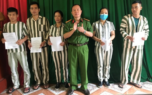 303 phạm nhân được ân xá, giảm án nhân ngày lễ Thống nhất đất nước - 1 303 phạm nhân được ân xá, giảm án nhân ngày lễ Thống nhất đất nước - 1