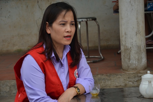 Hai cháu bé mồ côi đón nhận gần 300 triệu đồng từ tấm lòng bạn đọc Dân trí - 4 Hai cháu bé mồ côi đón nhận gần 300 triệu đồng từ tấm lòng bạn đọc Dân trí - 4