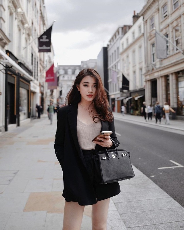 Hot girl Lào gây sốt mạng xã hội Việt, từng học ĐH Ngoại thương - 12 Hot girl Lào gây sốt mạng xã hội Việt, từng học ĐH Ngoại thương - 12