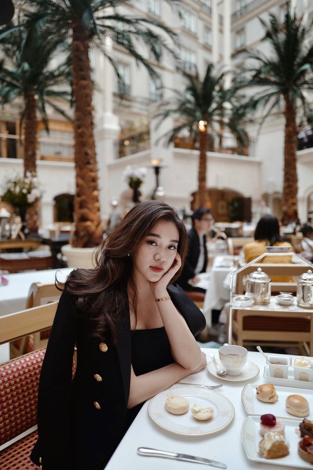 Hot girl Lào gây sốt mạng xã hội Việt, từng học ĐH Ngoại thương - 7 Hot girl Lào gây sốt mạng xã hội Việt, từng học ĐH Ngoại thương - 7