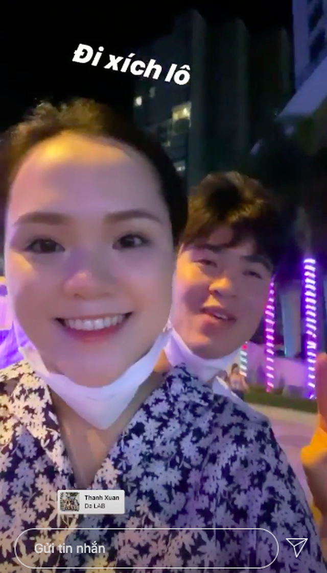 Giữa tin đồn có tin vui, vợ cầu thủ Đỗ Duy Mạnh mạnh tay sắm hàng hiệu - 5 Giữa tin đồn có tin vui, vợ cầu thủ Đỗ Duy Mạnh mạnh tay sắm hàng hiệu - 5