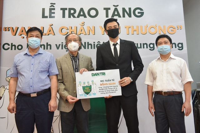 MC Tuấn Tú: “Phải cách ly con trong những ngày dịch bệnh là điều khó khăn”