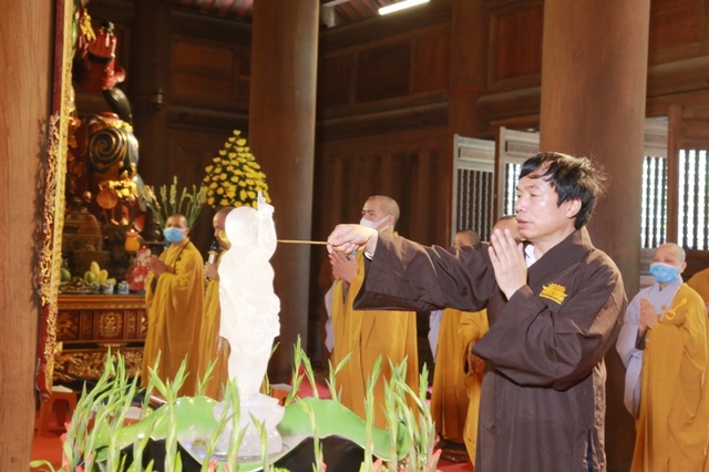 Lễ tắm Phật ở di sản thế giới Tràng An - 6 Lễ tắm Phật ở di sản thế giới Tràng An - 6