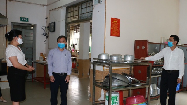 Ký hiệu giãn cách cho trẻ Mầm non bằng các tấm xốp - 8 Ký hiệu giãn cách cho trẻ Mầm non bằng các tấm xốp - 8