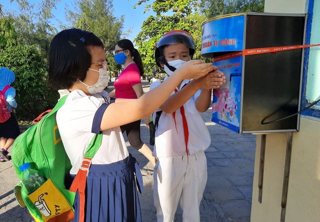 Hàng triệu học sinh đi học trở lại, nhà trường tích cực phòng ngừa dịch - 14 Hàng triệu học sinh đi học trở lại, nhà trường tích cực phòng ngừa dịch - 14