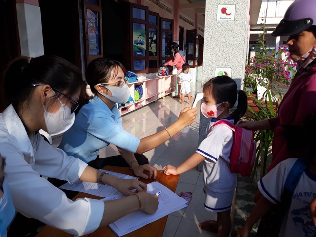 Hàng triệu học sinh đi học trở lại, nhà trường tích cực phòng ngừa dịch - 11 Hàng triệu học sinh đi học trở lại, nhà trường tích cực phòng ngừa dịch - 11