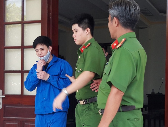 3 thanh niên trong vụ trộm hơn 9 tỷ đồng chia nhau 49 năm tù giam - 3 3 thanh niên trong vụ trộm hơn 9 tỷ đồng chia nhau 49 năm tù giam - 3