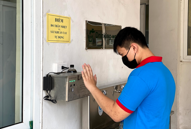 ĐH Bách khoa HN vạch sơ đồ chỗ ngồi cho SV, giãn cách 1,5m khi tiếp xúc - 5 ĐH Bách khoa HN vạch sơ đồ chỗ ngồi cho SV, giãn cách 1,5m khi tiếp xúc - 5