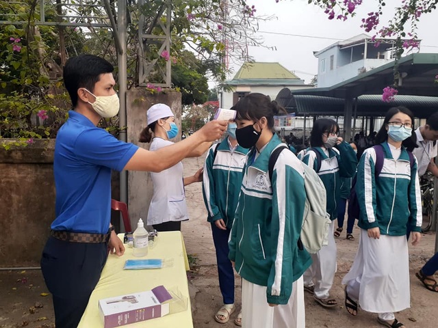 Hàng triệu học sinh đi học trở lại, nhà trường tích cực phòng ngừa dịch - 9 Hàng triệu học sinh đi học trở lại, nhà trường tích cực phòng ngừa dịch - 9
