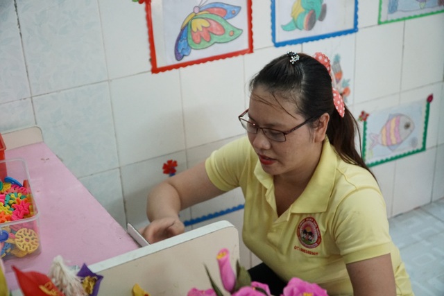 TPHCM: Kiến nghị hỗ trợ các giáo viên mầm non tư thục không có BHXH - 5 TPHCM: Kiến nghị hỗ trợ các giáo viên mầm non tư thục không có BHXH - 5