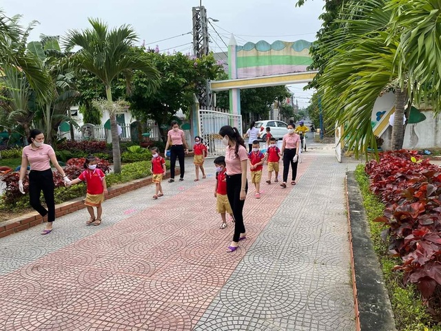 Hàng triệu học sinh đi học trở lại, nhà trường tích cực phòng ngừa dịch - 3 Hàng triệu học sinh đi học trở lại, nhà trường tích cực phòng ngừa dịch - 3