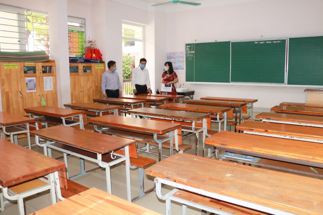 Nghệ An “loay hoay” với giãn cách học sinh - 1 Nghệ An “loay hoay” với giãn cách học sinh - 1