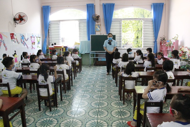 Hàng triệu học sinh đi học trở lại, nhà trường tích cực phòng ngừa dịch - 13 Hàng triệu học sinh đi học trở lại, nhà trường tích cực phòng ngừa dịch - 13