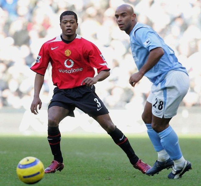 C.Ronaldo từng choảng nhau với Van Nistelrooy, HLV Ferguson phải hủy tập - 3 C.Ronaldo từng choảng nhau với Van Nistelrooy, HLV Ferguson phải hủy tập - 3