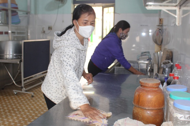Đắk Nông: Lao động ngành giáo dục nóng lòng chờ gói hỗ trợ 62.000 tỷ đồng - 2 Đắk Nông: Lao động ngành giáo dục nóng lòng chờ gói hỗ trợ 62.000 tỷ đồng - 2